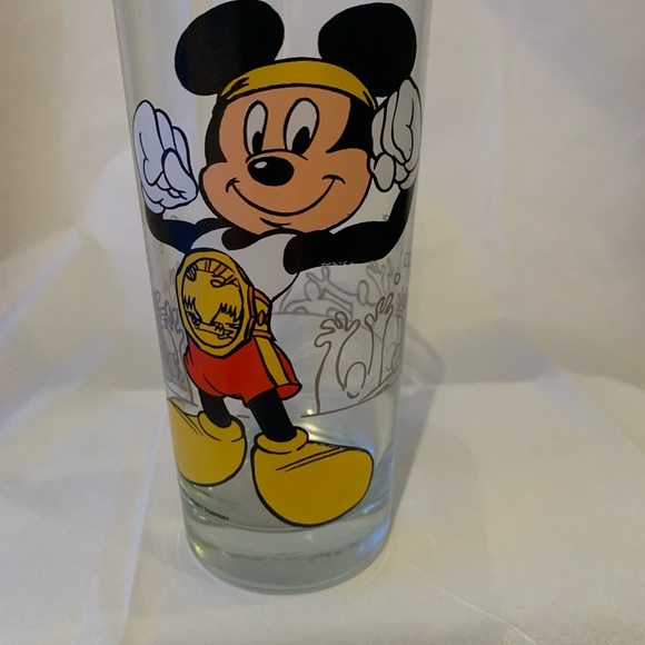 Vintage Mickey Mouse Olympic Winner Wrestler Walt Disney Company Glass - Picture 5 of 9